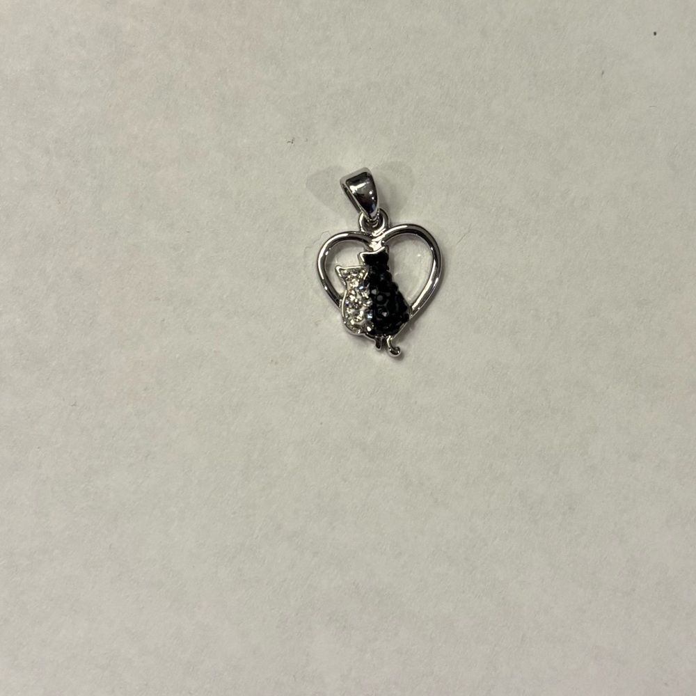 “Cat and kitten” pendant